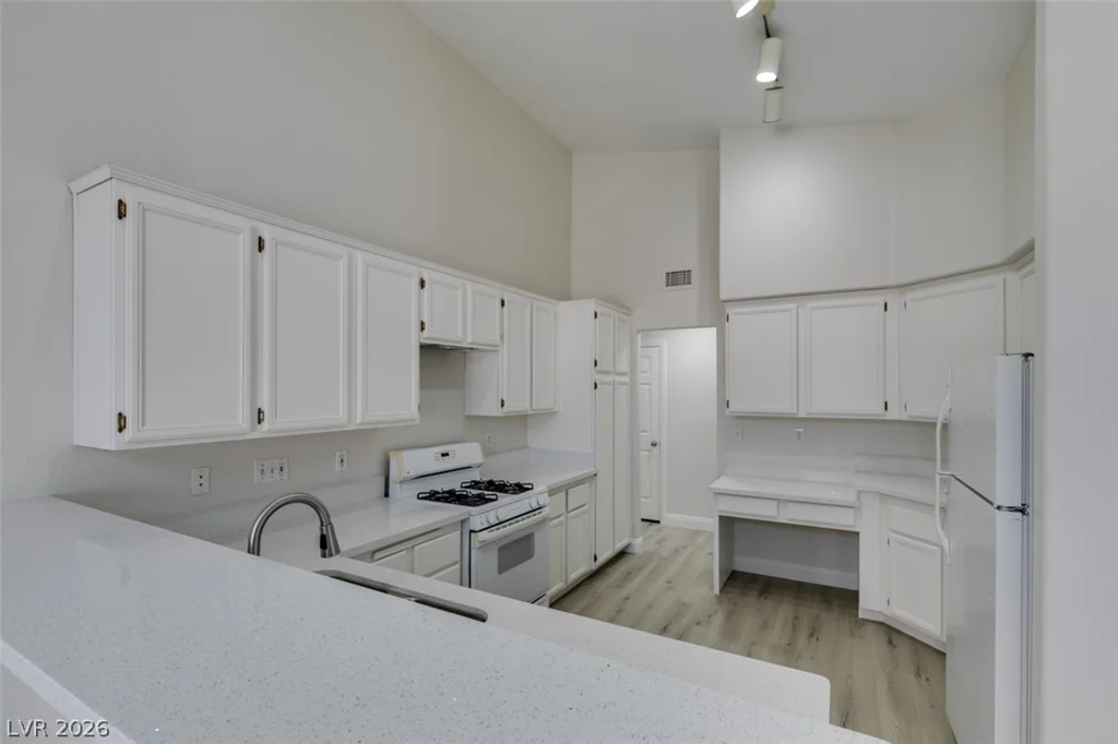 5316 Clouds Rest, Las Vegas, NV 89108