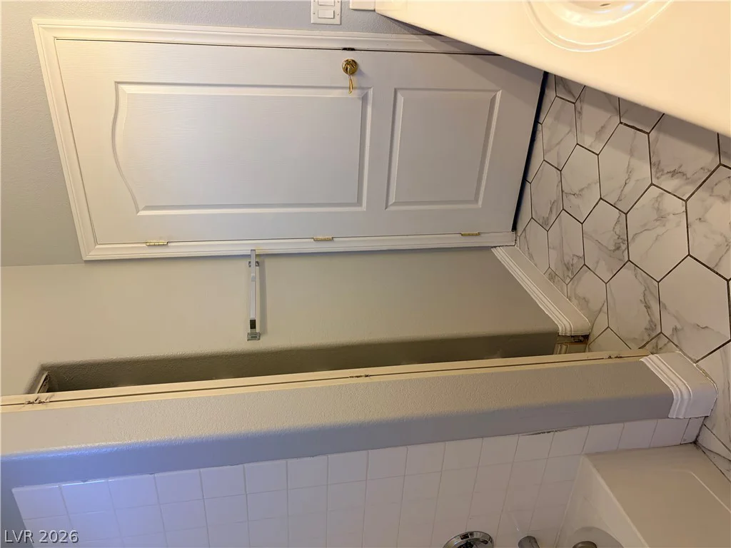 700 Carnegie, Henderson, NV 89052