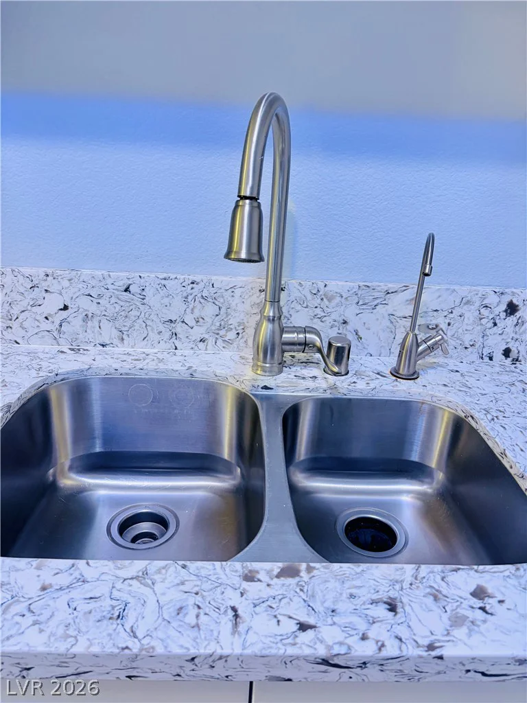 700 Carnegie, Henderson, NV 89052