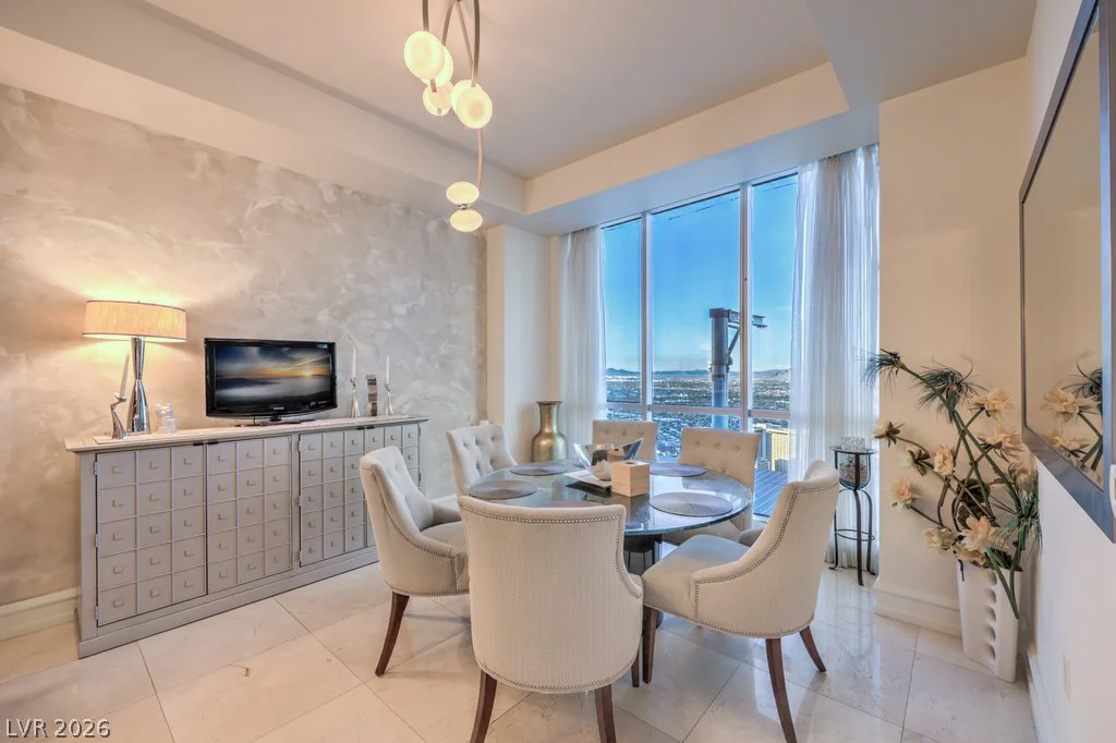 2700 Las Vegas, Las Vegas, NV 89109