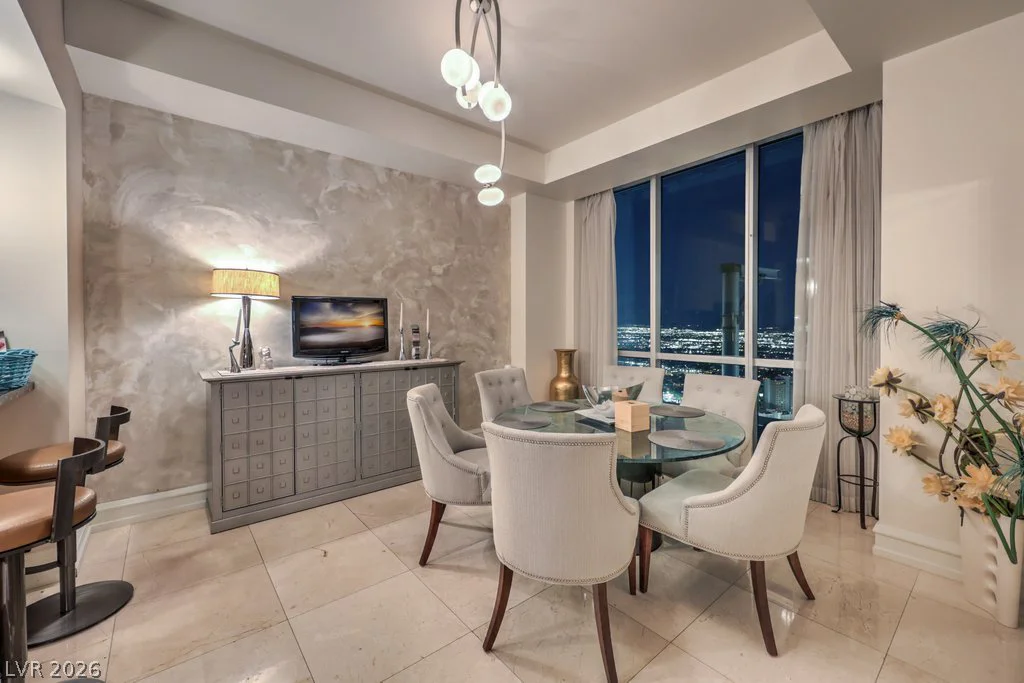 2700 Las Vegas, Las Vegas, NV 89109