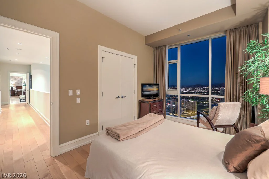 2700 Las Vegas, Las Vegas, NV 89109