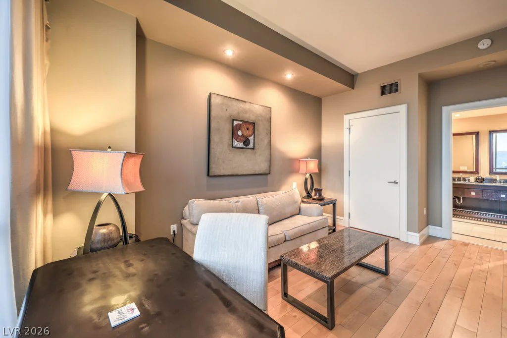 2700 Las Vegas, Las Vegas, NV 89109