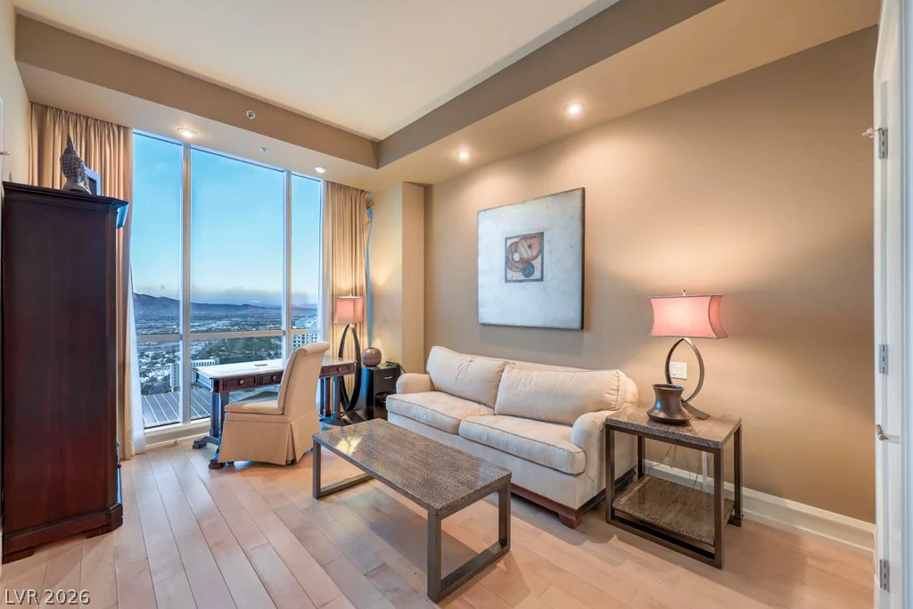 2700 Las Vegas, Las Vegas, NV 89109