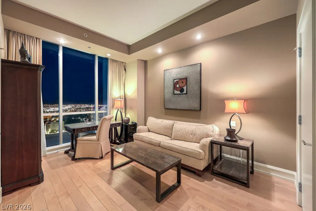 2700 Las Vegas, Las Vegas, NV 89109