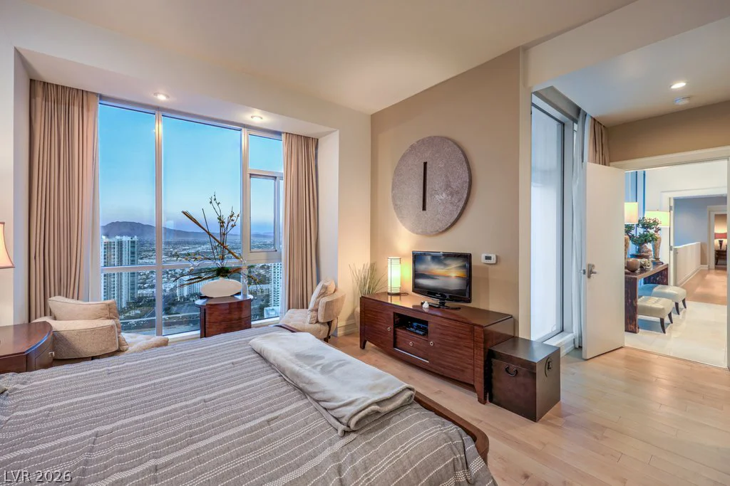 2700 Las Vegas, Las Vegas, NV 89109