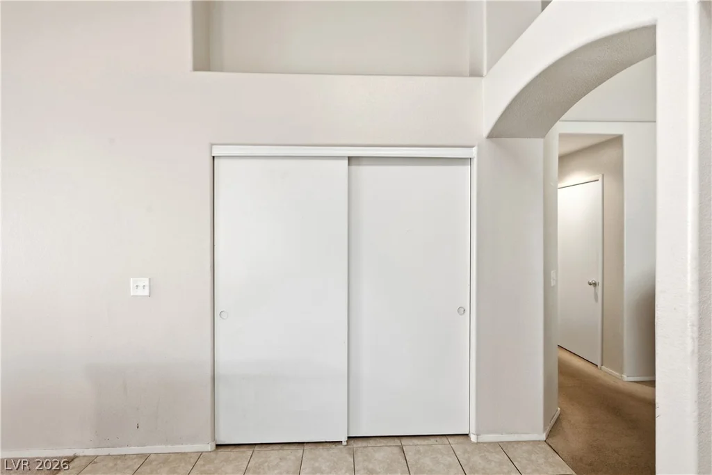 2724 Knoll Point, Las Vegas, NV 89156