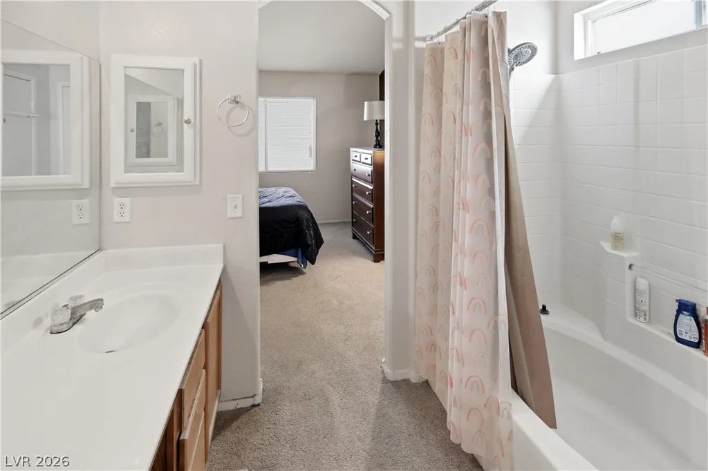 2724 Knoll Point, Las Vegas, NV 89156