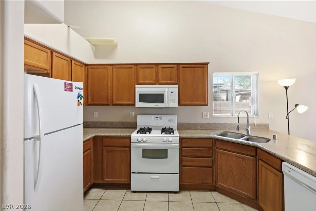 2724 Knoll Point, Las Vegas, NV 89156
