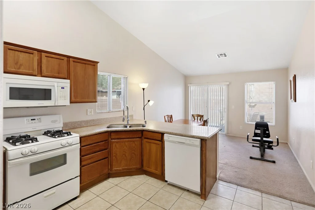 2724 Knoll Point, Las Vegas, NV 89156