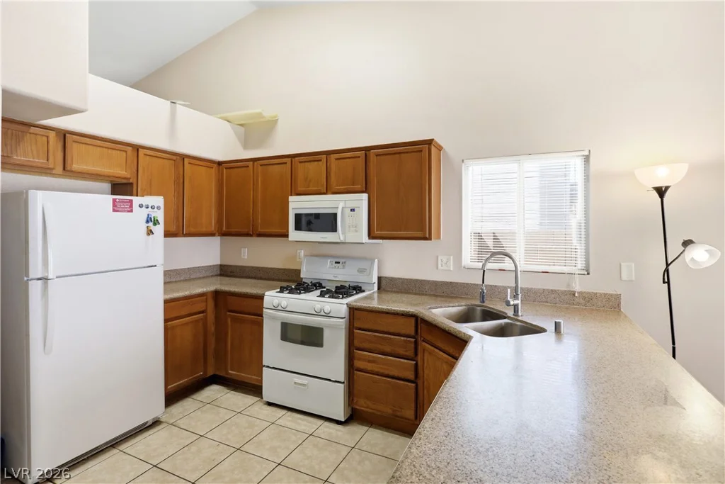 2724 Knoll Point, Las Vegas, NV 89156