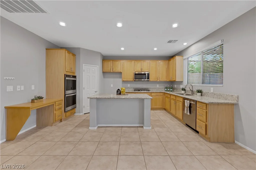 9020 White Eyes, Las Vegas, NV 89143