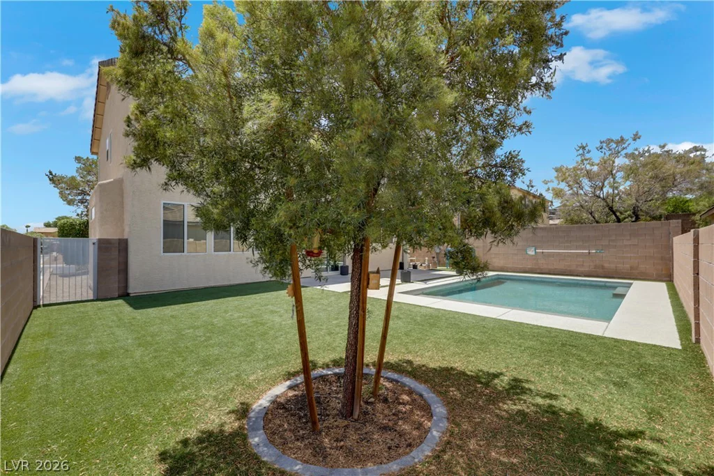 9020 White Eyes, Las Vegas, NV 89143