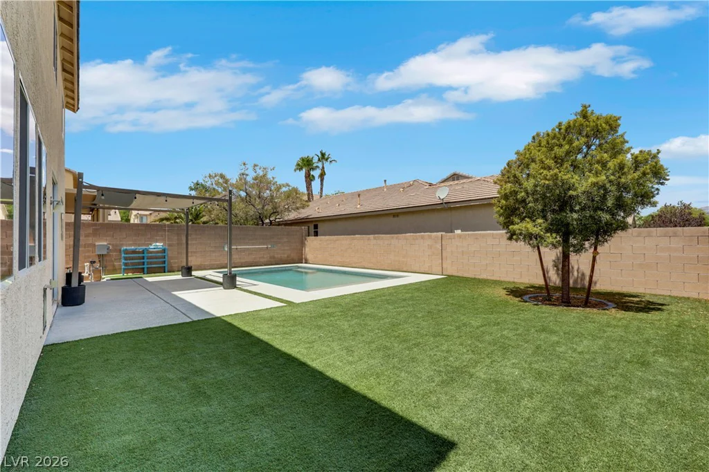 9020 White Eyes, Las Vegas, NV 89143