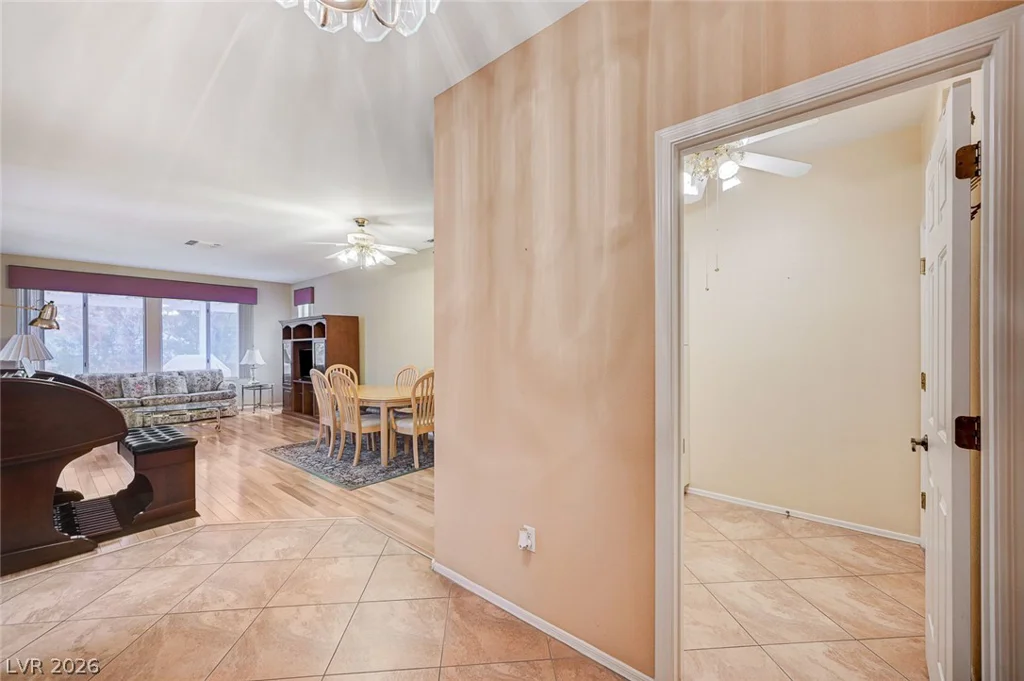 2115 High Mesa, Henderson, NV 89012