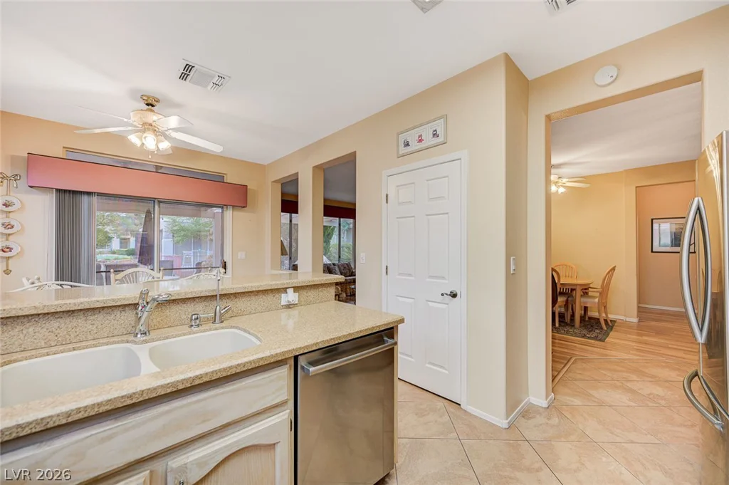 2115 High Mesa, Henderson, NV 89012