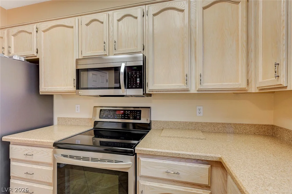 2115 High Mesa, Henderson, NV 89012