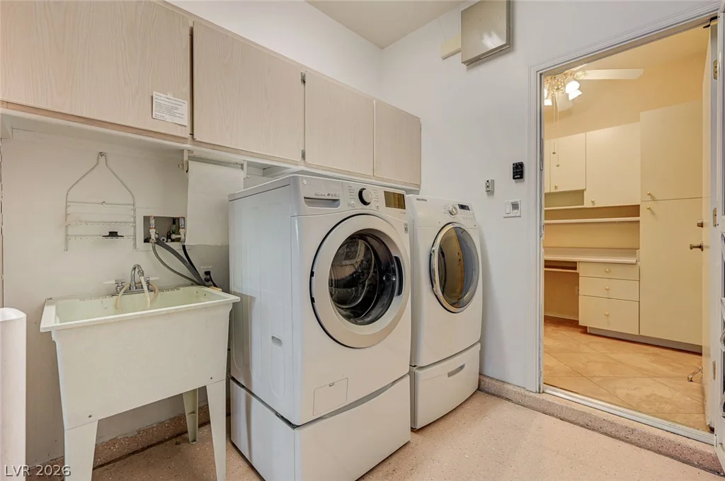 2115 High Mesa, Henderson, NV 89012