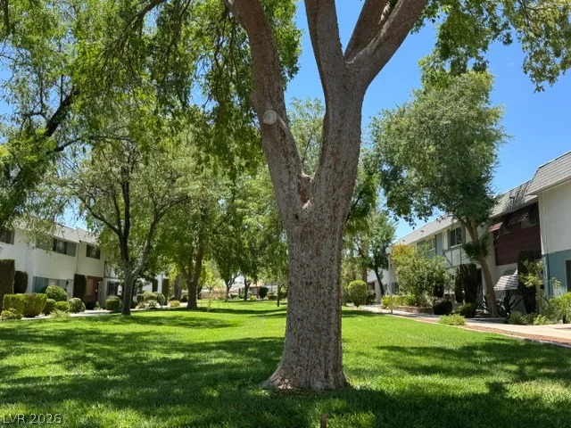 213 Greenbriar Townhouse, Las Vegas, NV 89121
