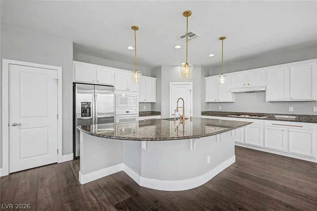 7703 Coral Cactus, Las Vegas, NV 89139