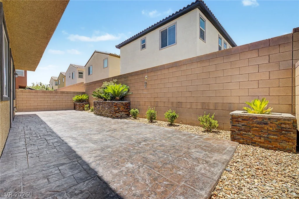 7703 Coral Cactus, Las Vegas, NV 89139
