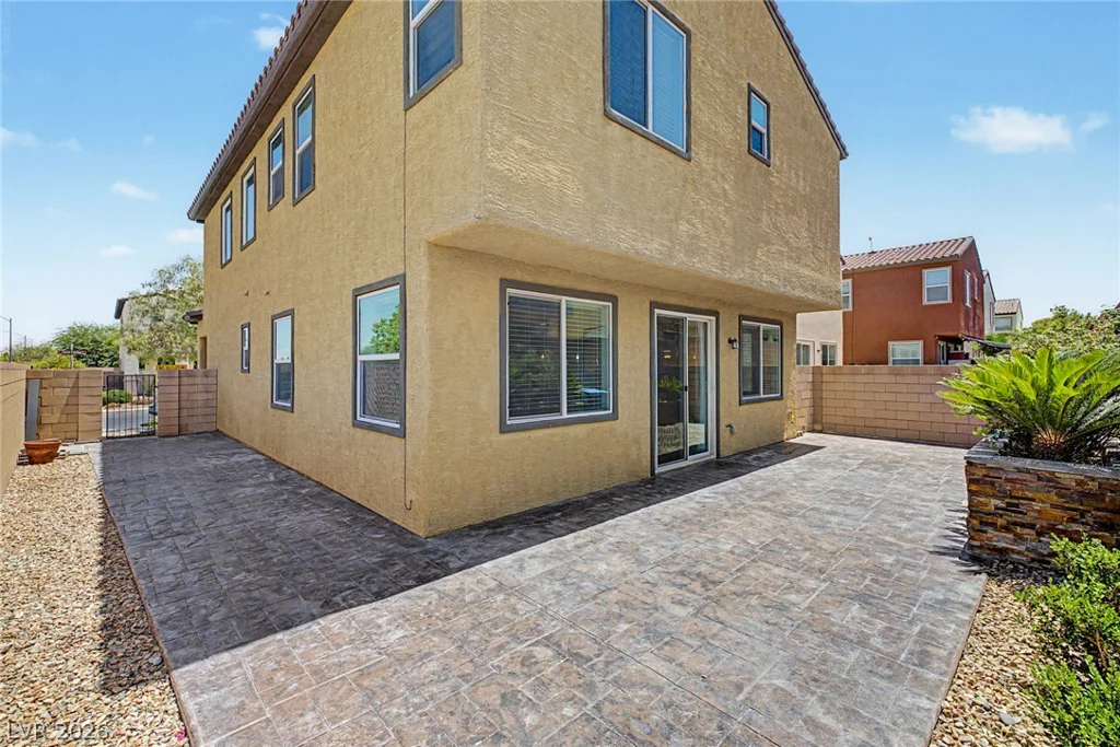 7703 Coral Cactus, Las Vegas, NV 89139