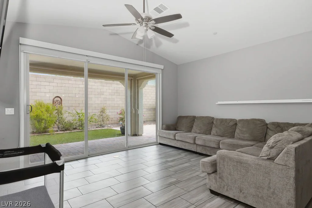 652 Cadence View, Henderson, NV 89011