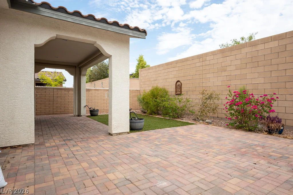 652 Cadence View, Henderson, NV 89011