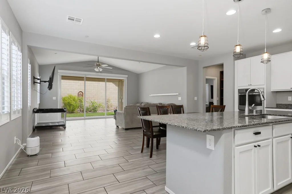 652 Cadence View, Henderson, NV 89011