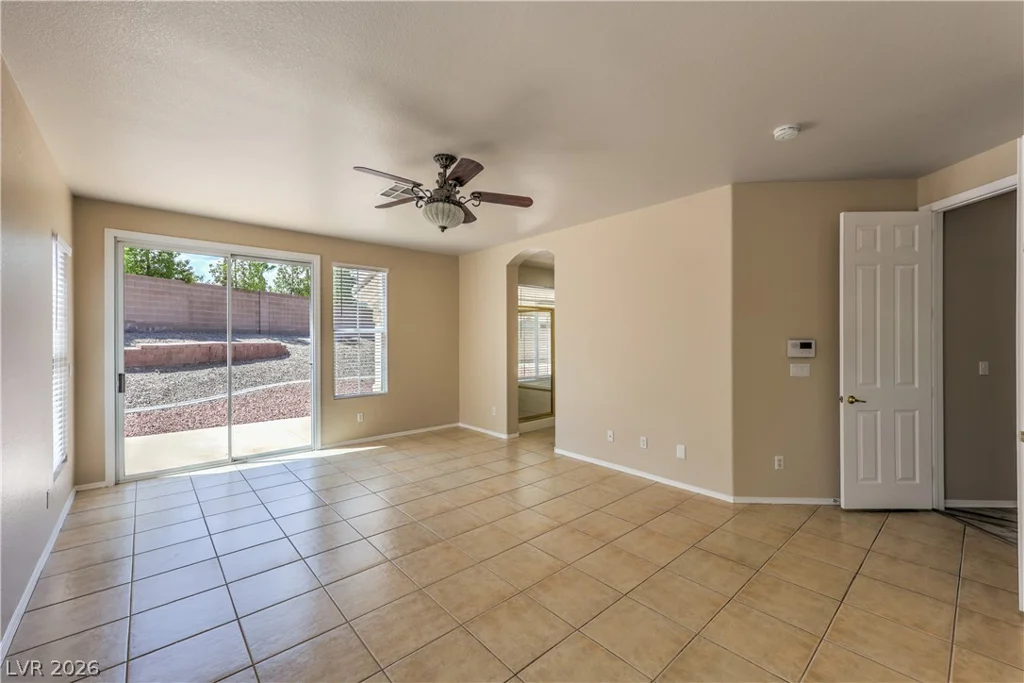 8620 Trianon, Las Vegas, NV 89145