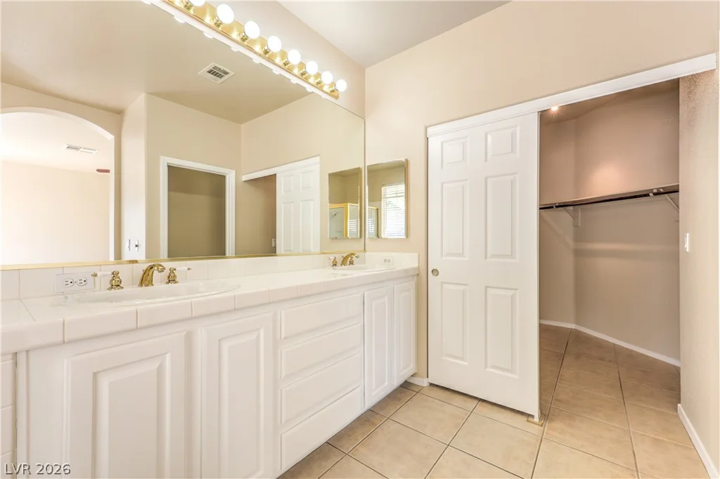 8620 Trianon, Las Vegas, NV 89145