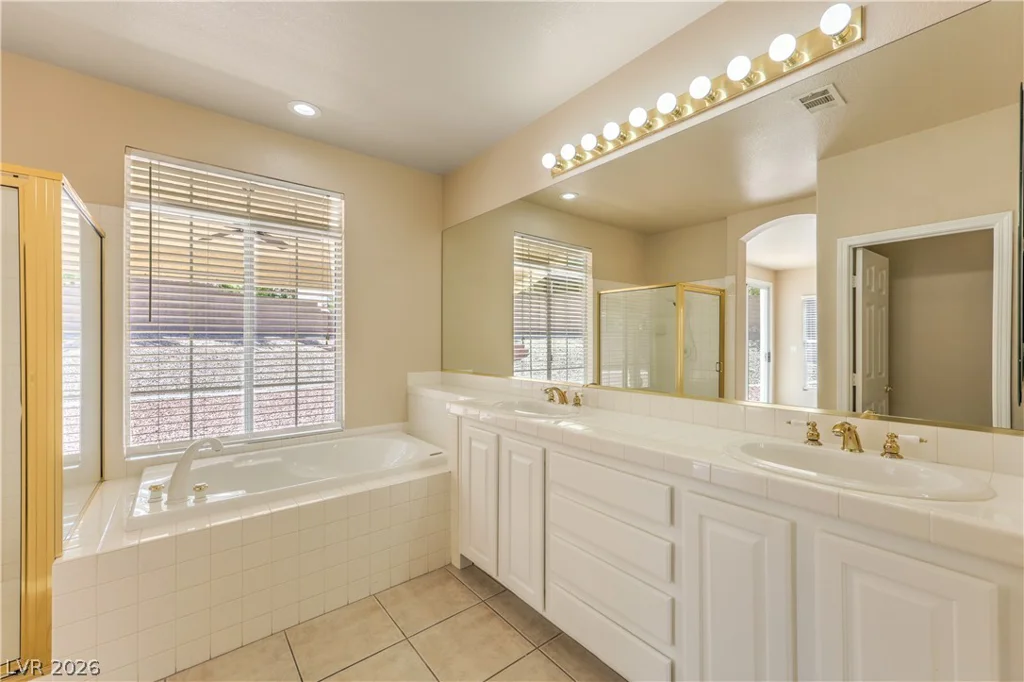 8620 Trianon, Las Vegas, NV 89145