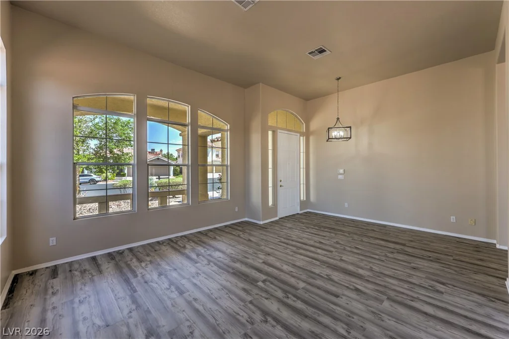 8620 Trianon, Las Vegas, NV 89145