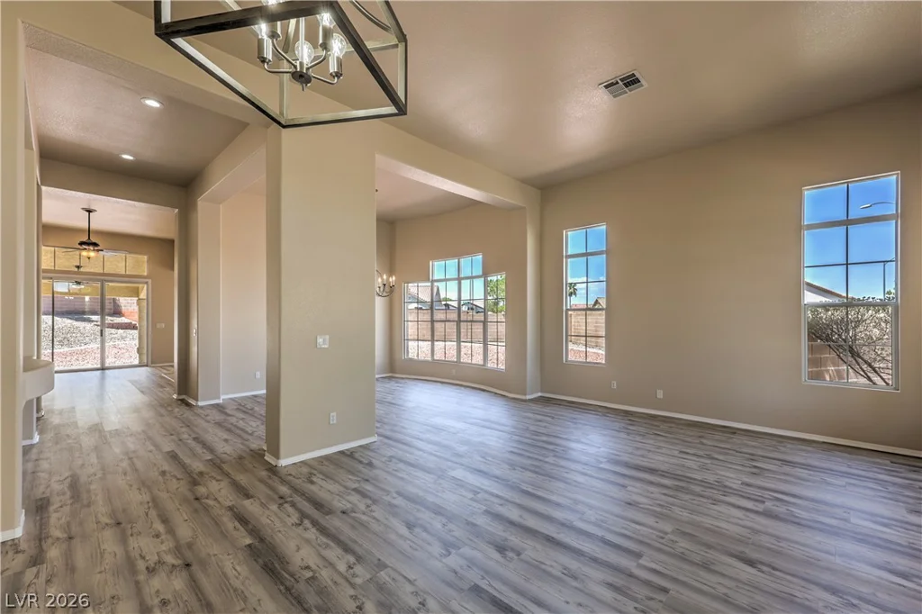 8620 Trianon, Las Vegas, NV 89145