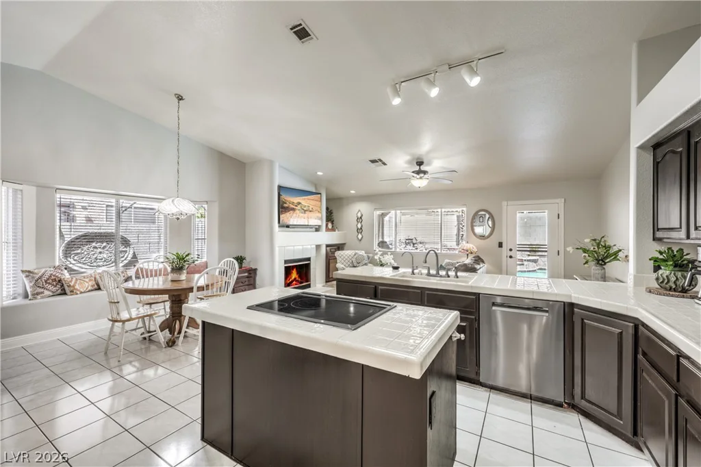 1712 Sky Mountain, Henderson, NV 89014