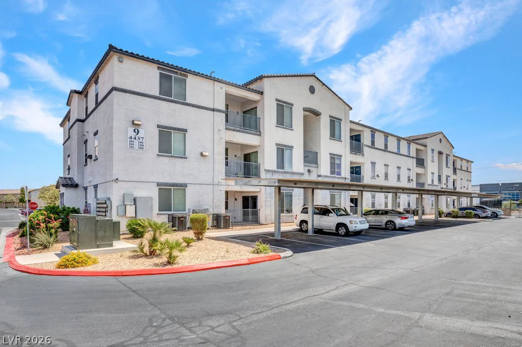 4437 Dover Straight, Las Vegas, NV 89115