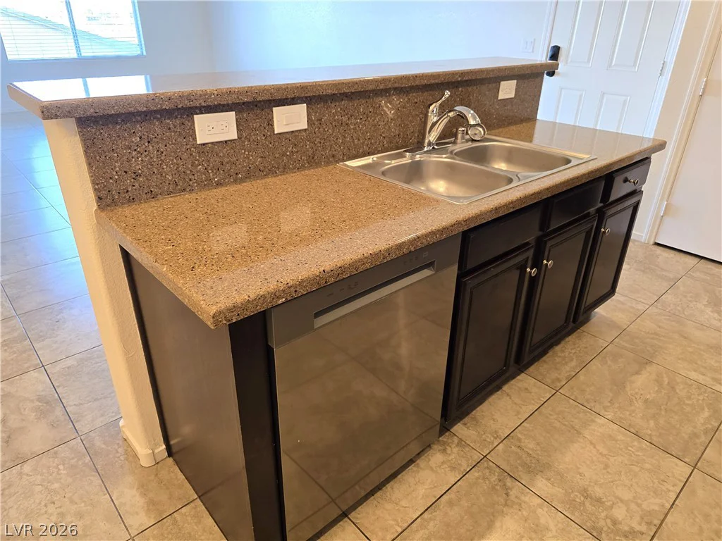 4437 Dover Straight, Las Vegas, NV 89115