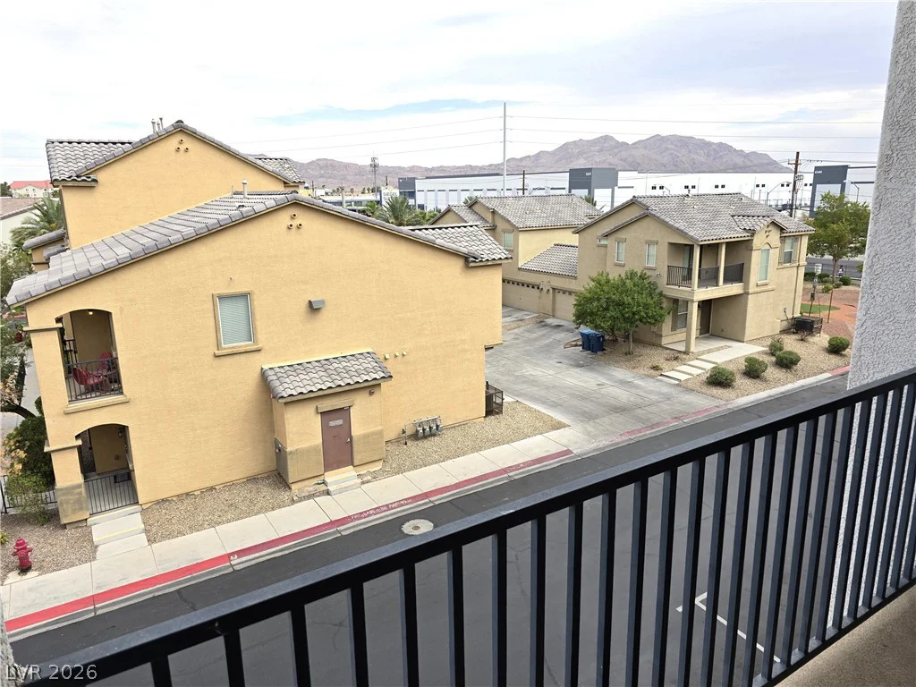 4437 Dover Straight, Las Vegas, NV 89115