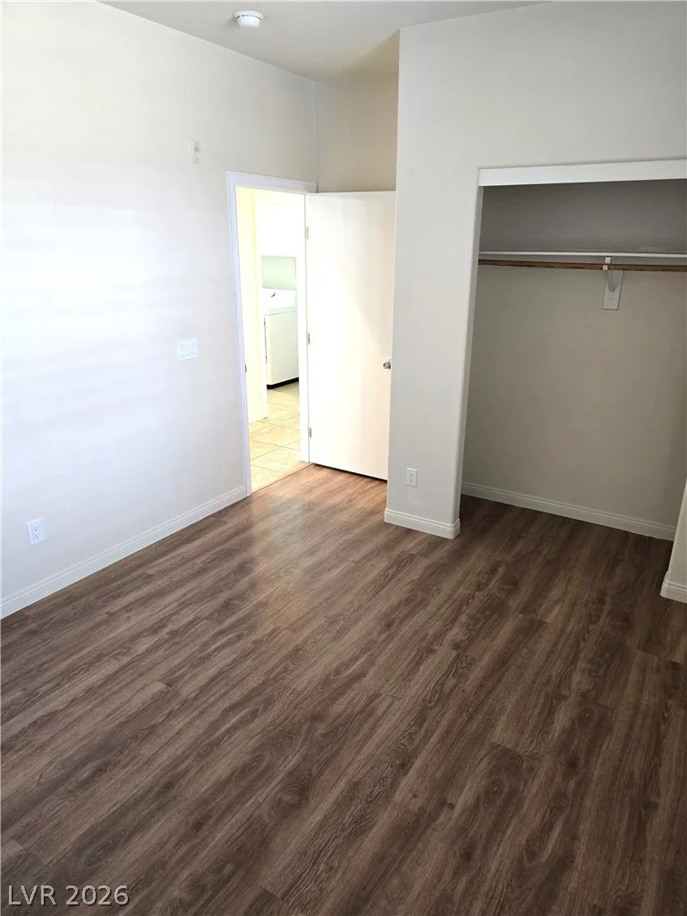 4437 Dover Straight, Las Vegas, NV 89115