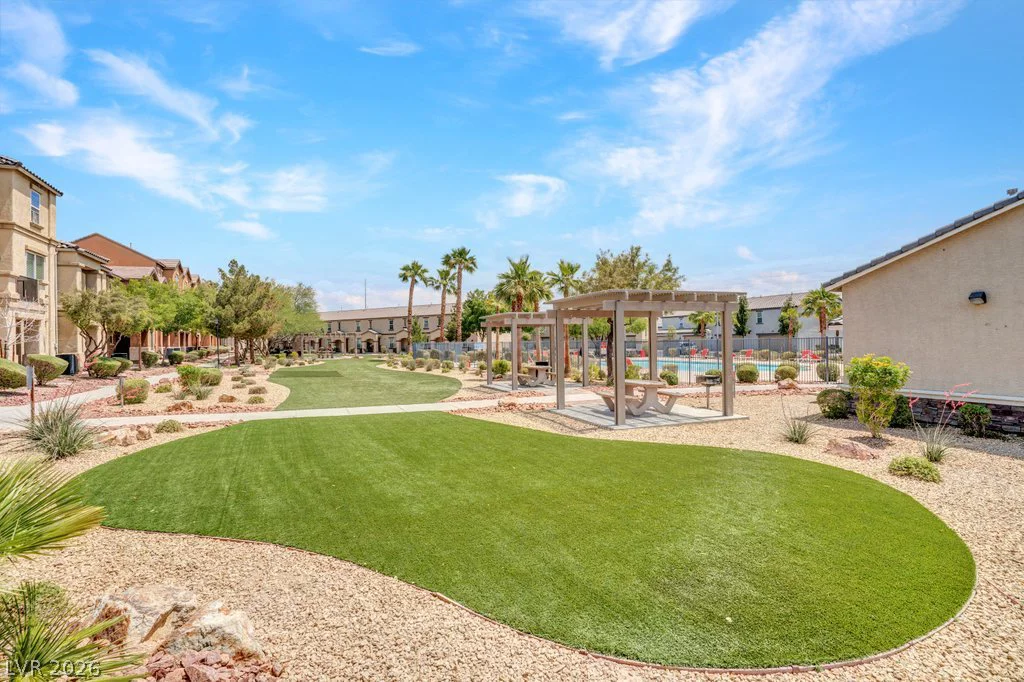 4437 Dover Straight, Las Vegas, NV 89115