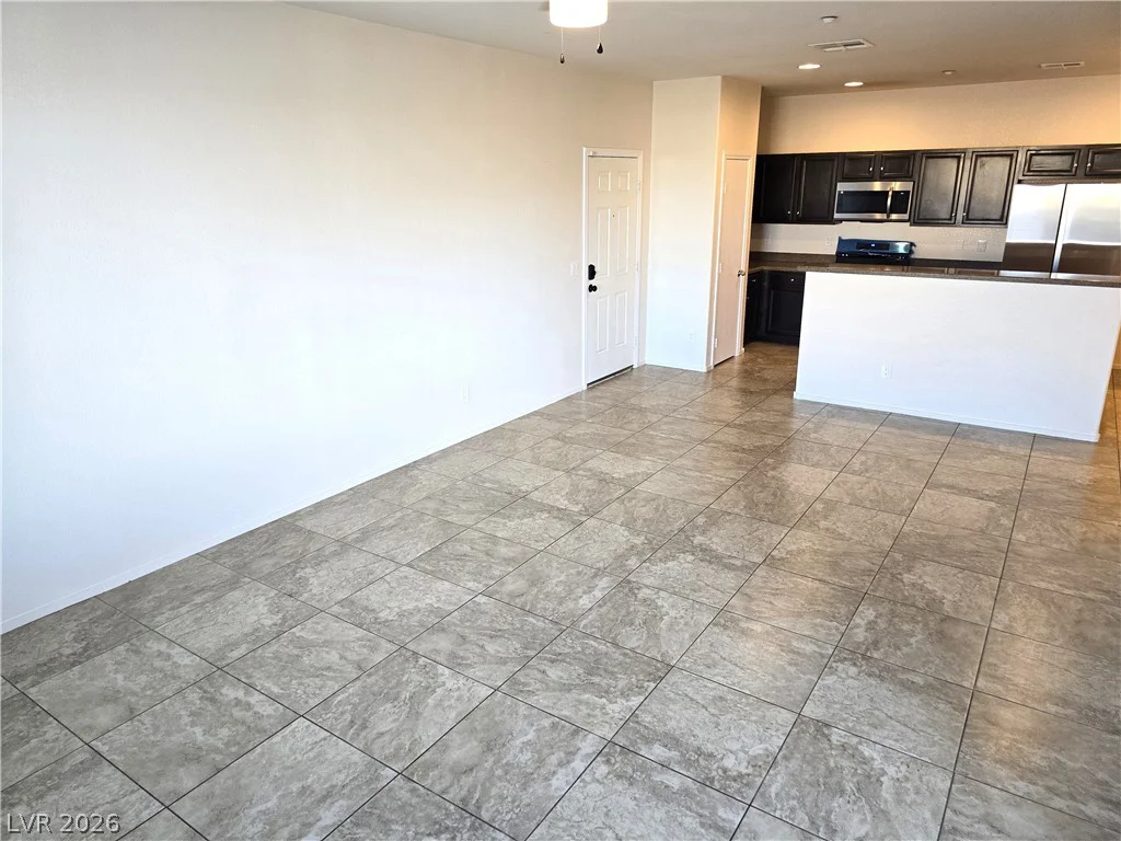 4437 Dover Straight, Las Vegas, NV 89115