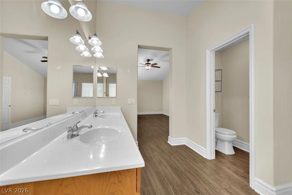 9782 Valmeyer, Las Vegas, NV 89148