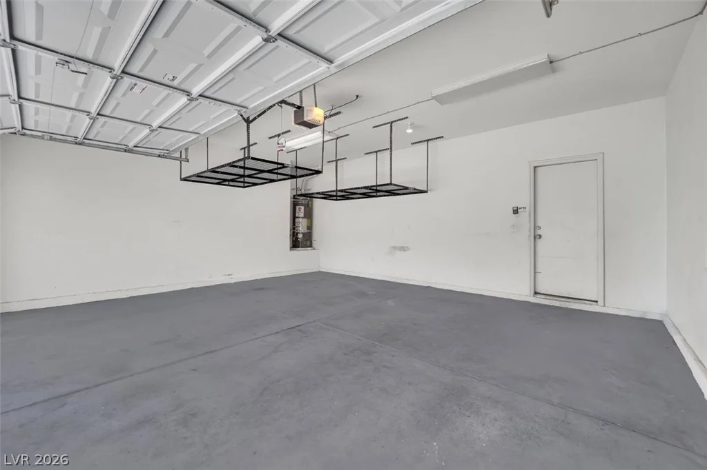 9782 Valmeyer, Las Vegas, NV 89148