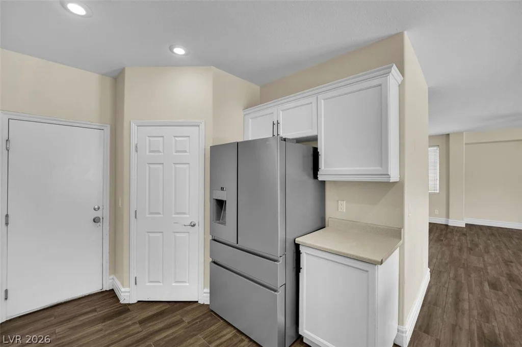 9782 Valmeyer, Las Vegas, NV 89148