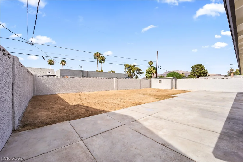 4890 Idaho, Las Vegas, NV 89104