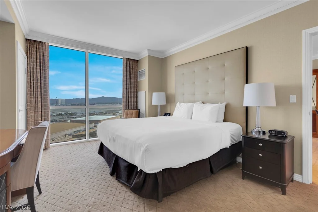 145 Harmon, Las Vegas, NV 89109