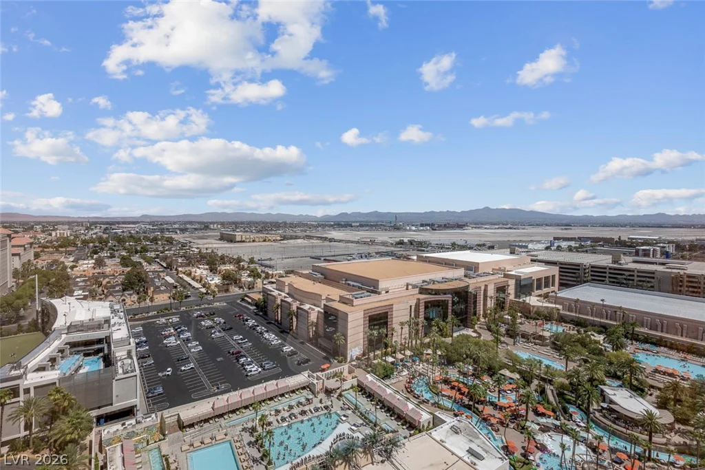 145 Harmon, Las Vegas, NV 89109