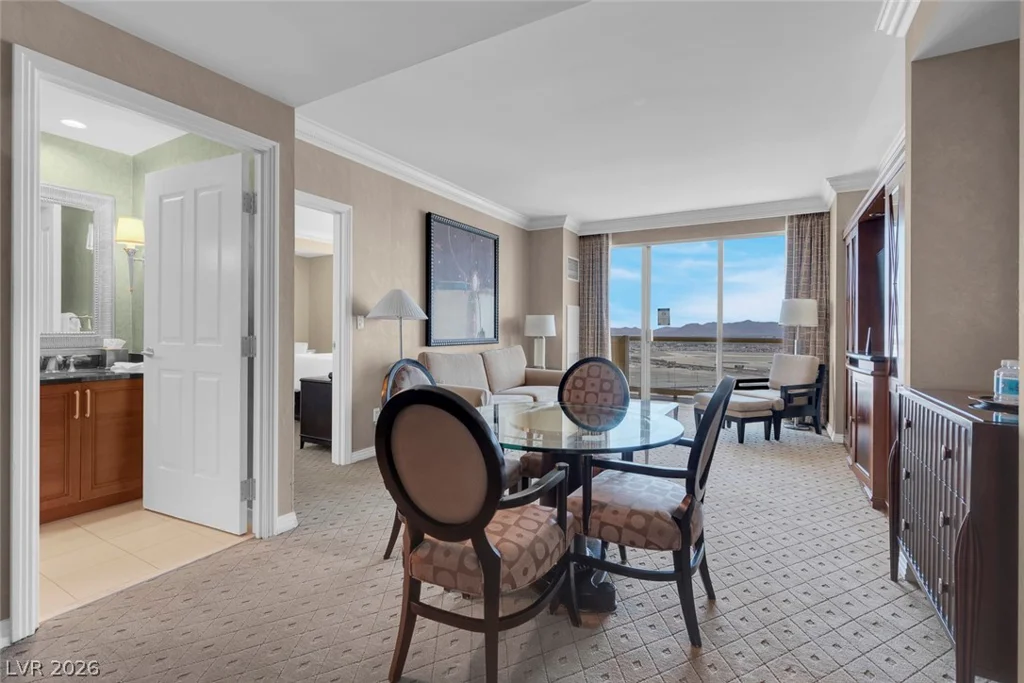145 Harmon, Las Vegas, NV 89109