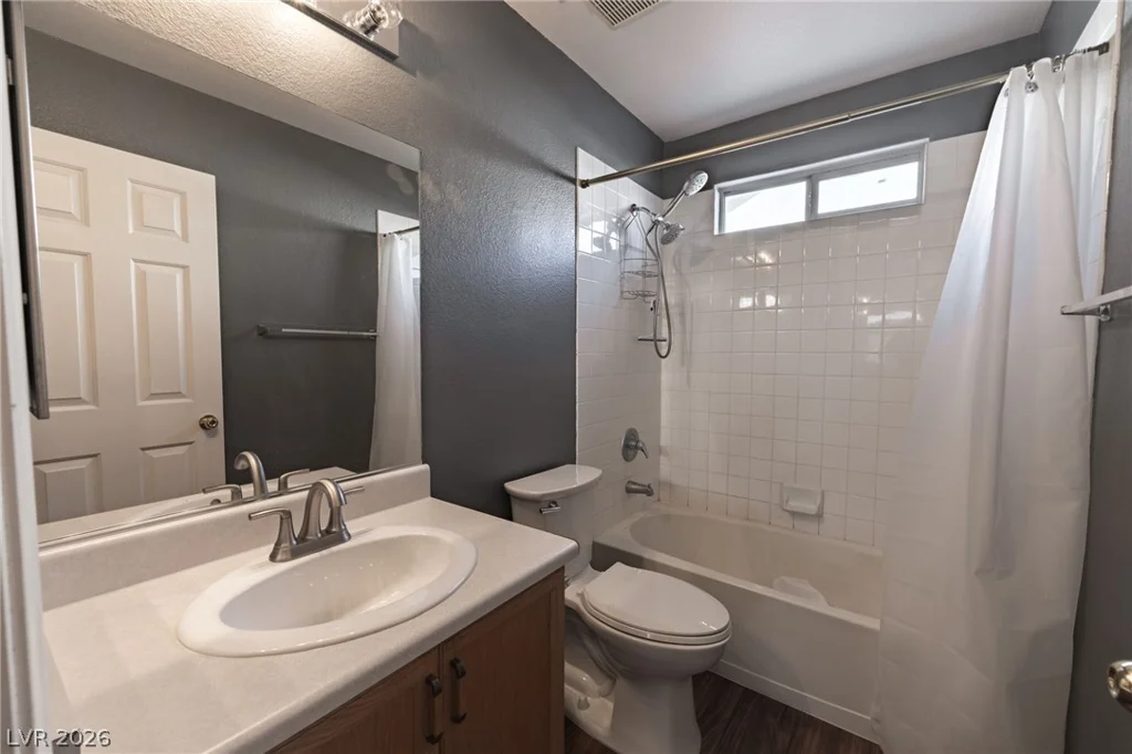 6300 Maxwood, Las Vegas, NV 89122