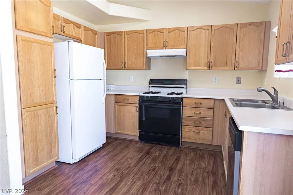 6300 Maxwood, Las Vegas, NV 89122